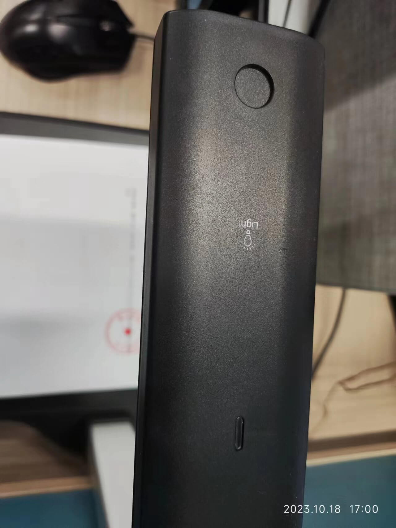 高拍儀燈開(kāi)關(guān)在哪？